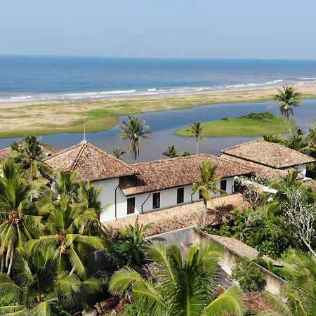 The Postcard Galle Luaran gambar