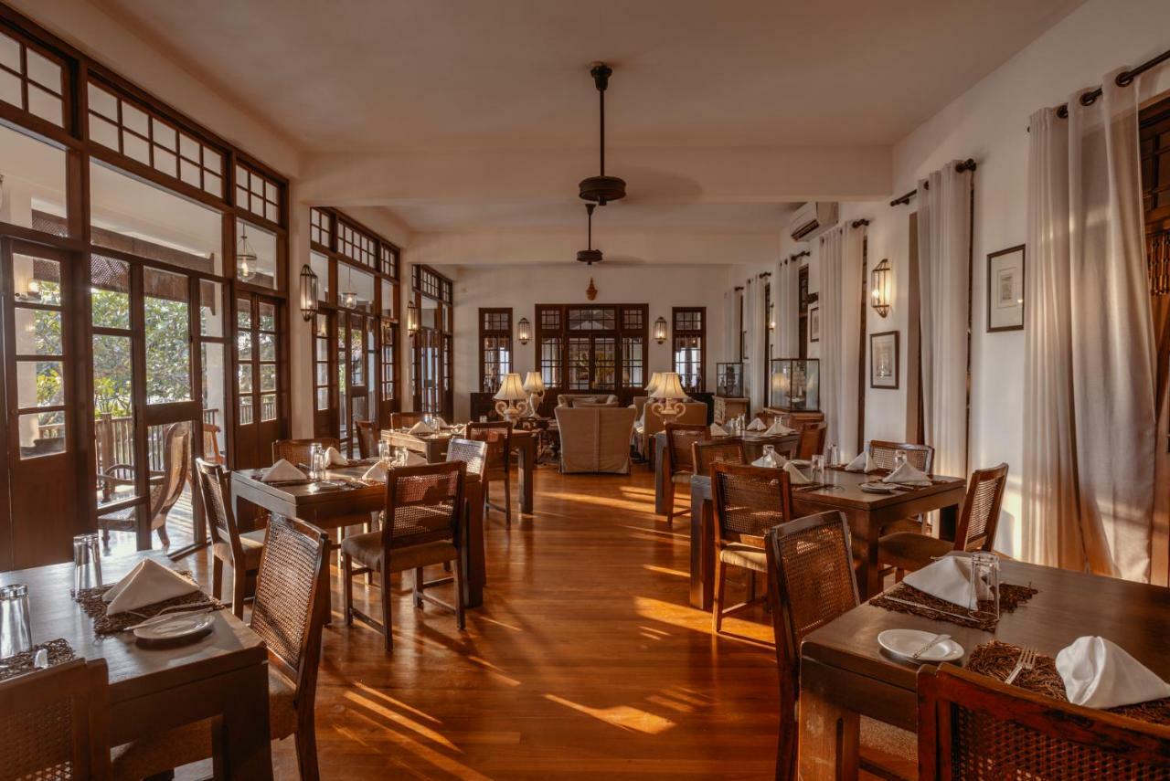 The Postcard Galle Luaran gambar