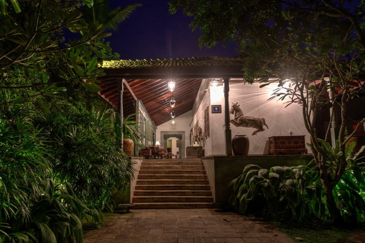 The Postcard Galle Luaran gambar
